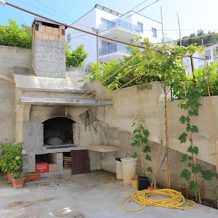 With A Parking Space Mastrinka, Ciovo - 18954 * 트로기르