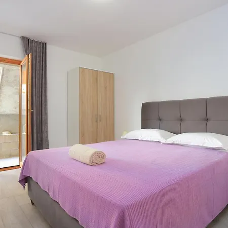 With A Parking Space Mastrinka, Ciovo - 18954 Apartment Trogir